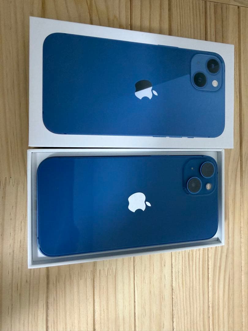 iPhone 13 ブルー