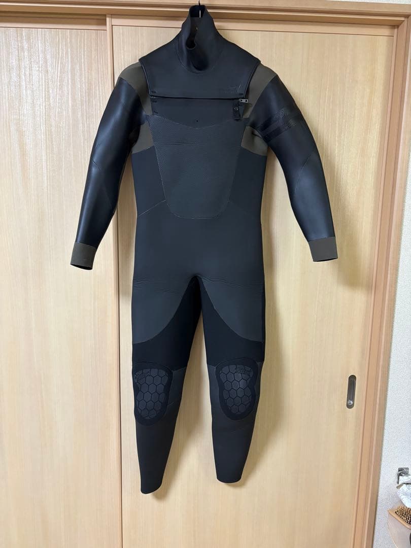 FELLOW メンズ セミドライ チェストジップ 5x3mm MLB