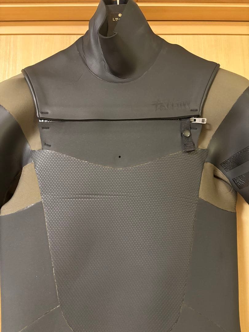 FELLOW メンズ セミドライ チェストジップ 5x3mm MLB