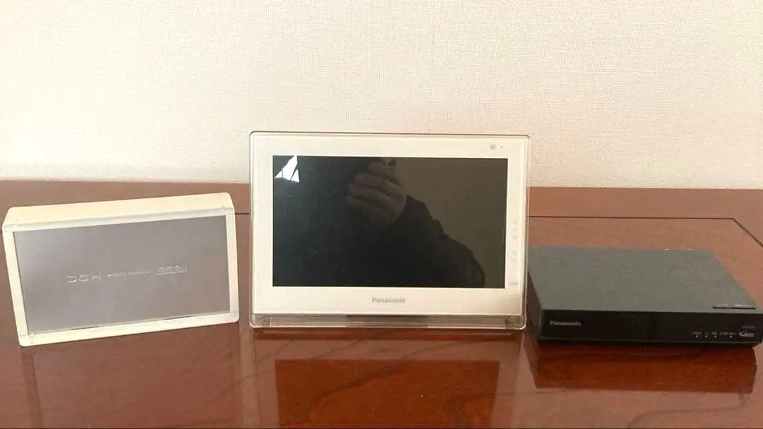 ポータブル地上・BS・110度CSデジタルテレビUN-10ES +録画用HDD付