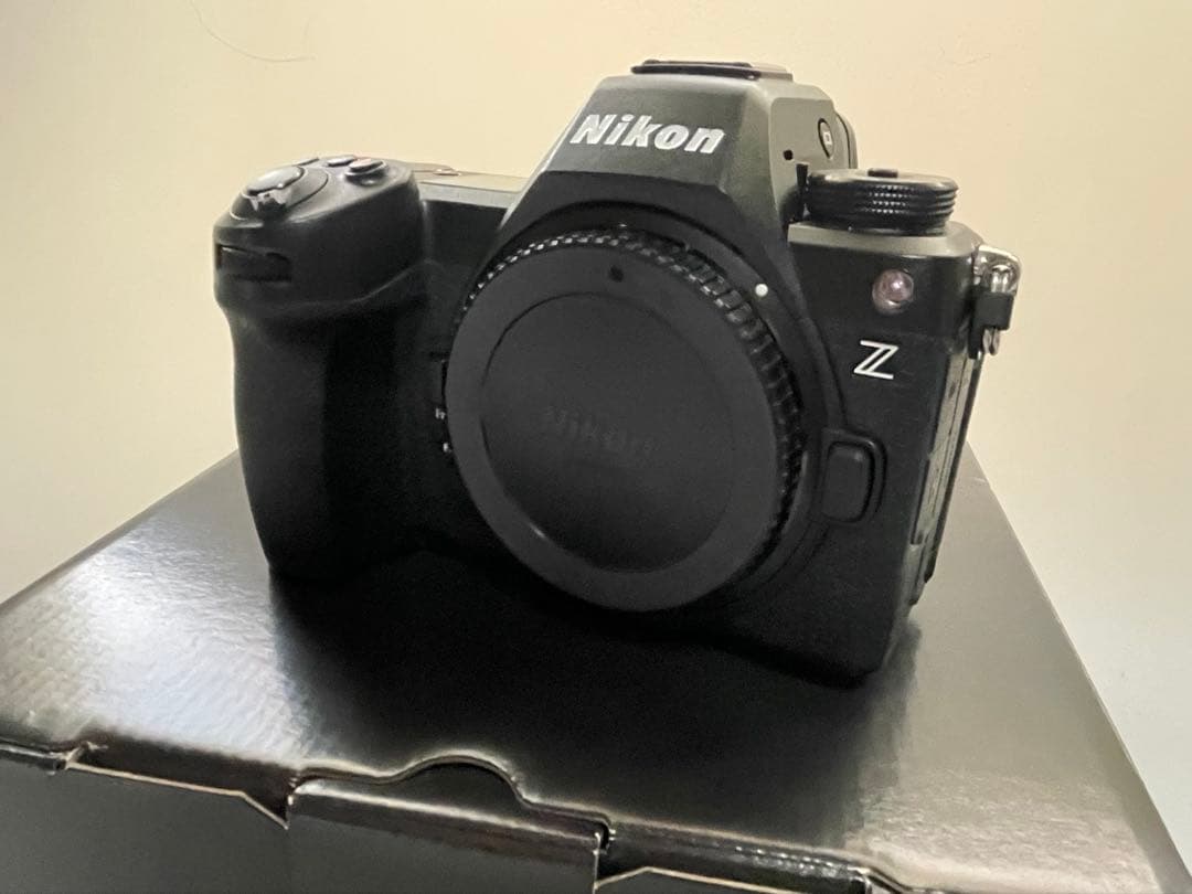 Nikon Z 6 ⅲ ボディと付属品、カメラバッグ付き★3年保証