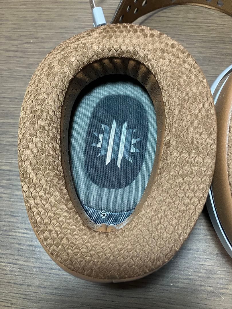 Hifiman Audivina ヘッドホン 密閉型 平面駆動