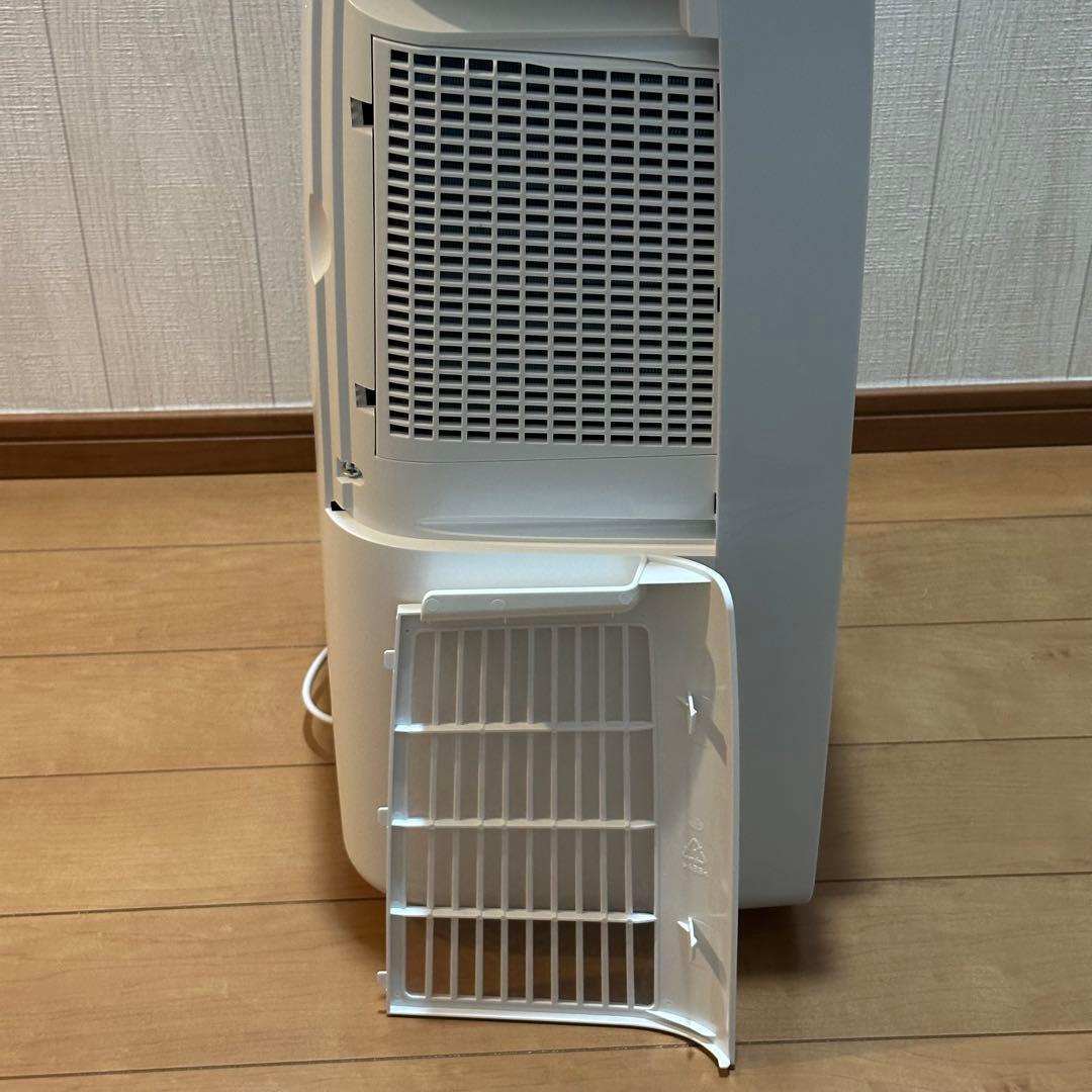 SHARPプラズマクラスター 衣類乾燥 除湿機　CM-L100-W 2021