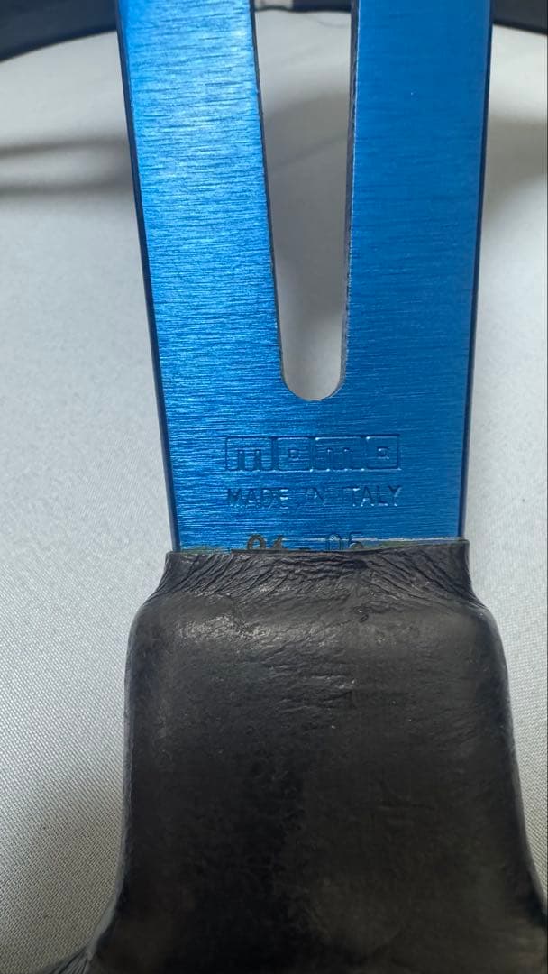 momoステアリング クイックリリース付き 35パイ