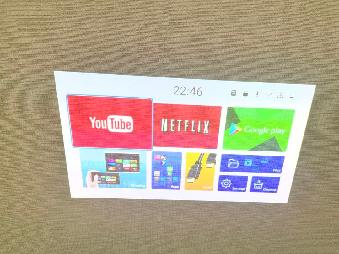 美品　Funlogy モバイルプロジェクター X-03