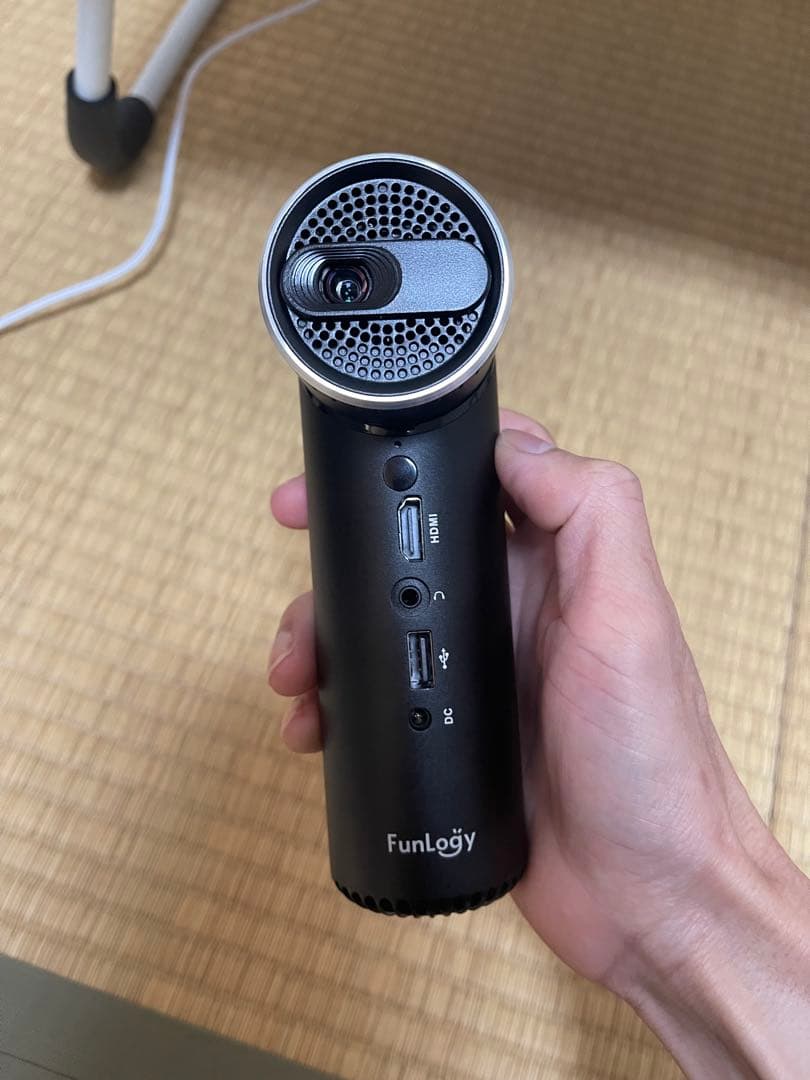 美品　Funlogy モバイルプロジェクター X-03