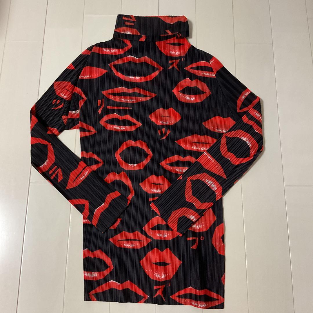 プリーツプリーズ　イッセイミヤケ　トップス　美品