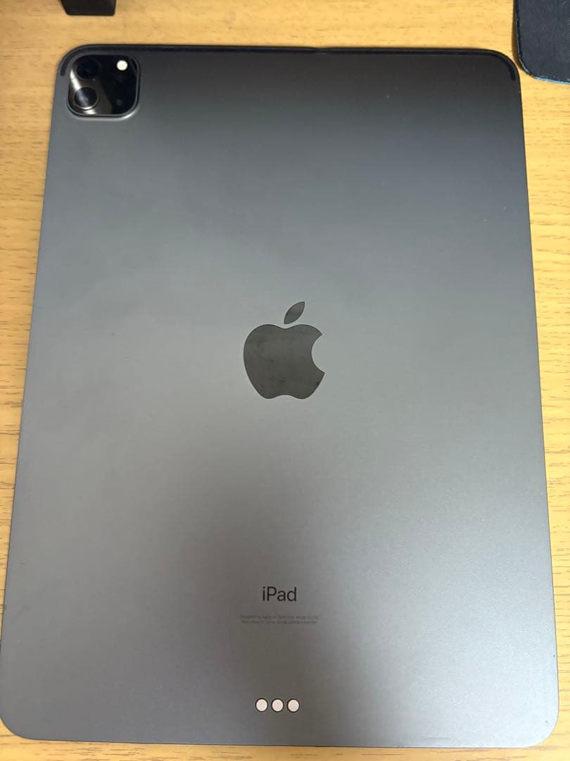 Apple iPad Pro 11インチ (第2世代) スペースグレー