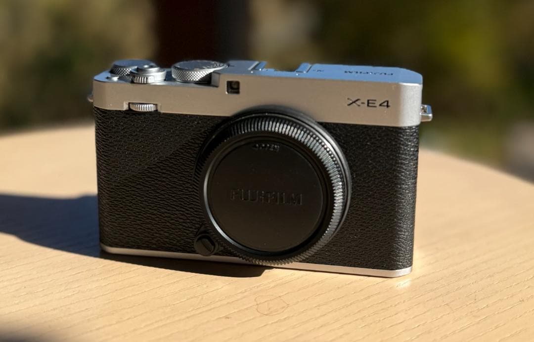 美品！FUJIFILM X-E4-S