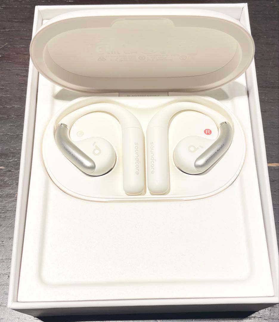 アンカー　soundcore AeroFit ワイヤレスイヤホン
