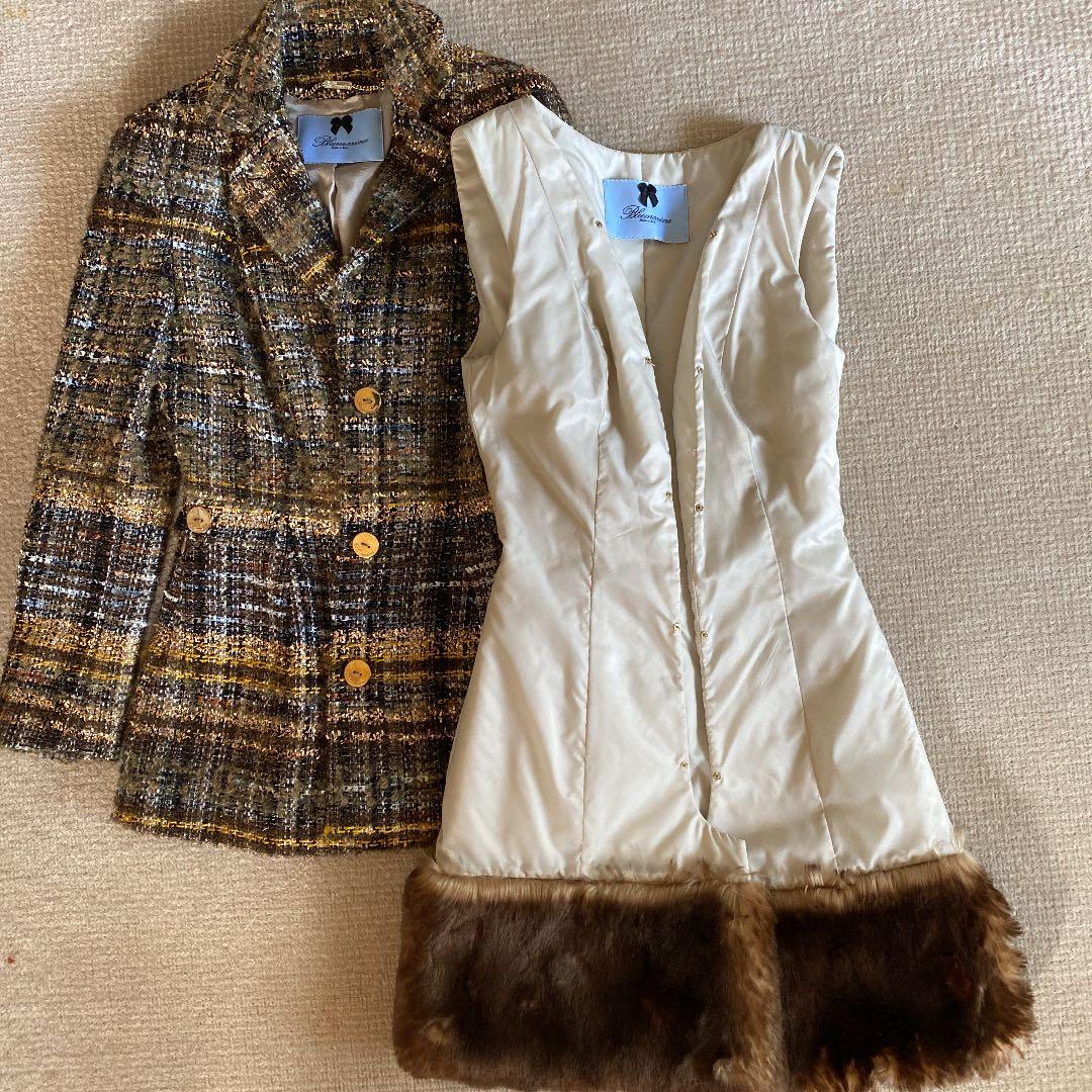 美品【Blumarine ブルマリン】ライナー付ゴールド茶系ジャケット　ファー付