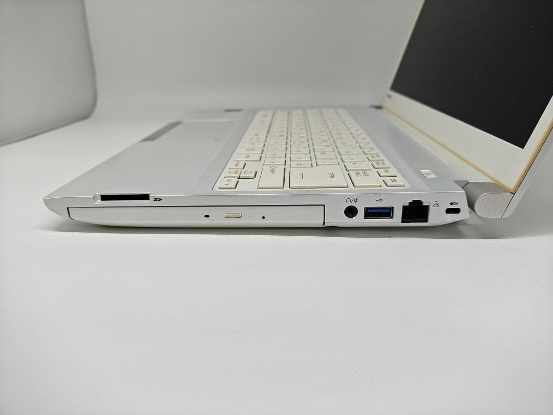 【東芝】爆速 Corei7/新品SSD256GB ノートパソコン C7