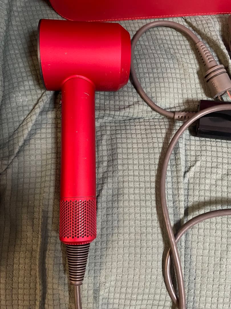 ダイソン　ドライヤー　レッド　BOX付き　Dyson