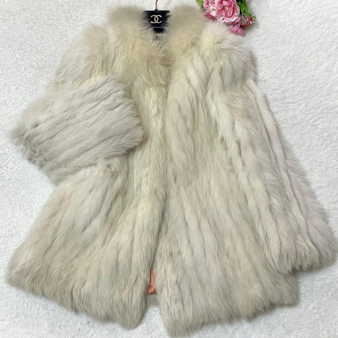 美品◎ブルーフォックス 本毛皮 ファーコート ホワイト系 L相当 ふさふさ