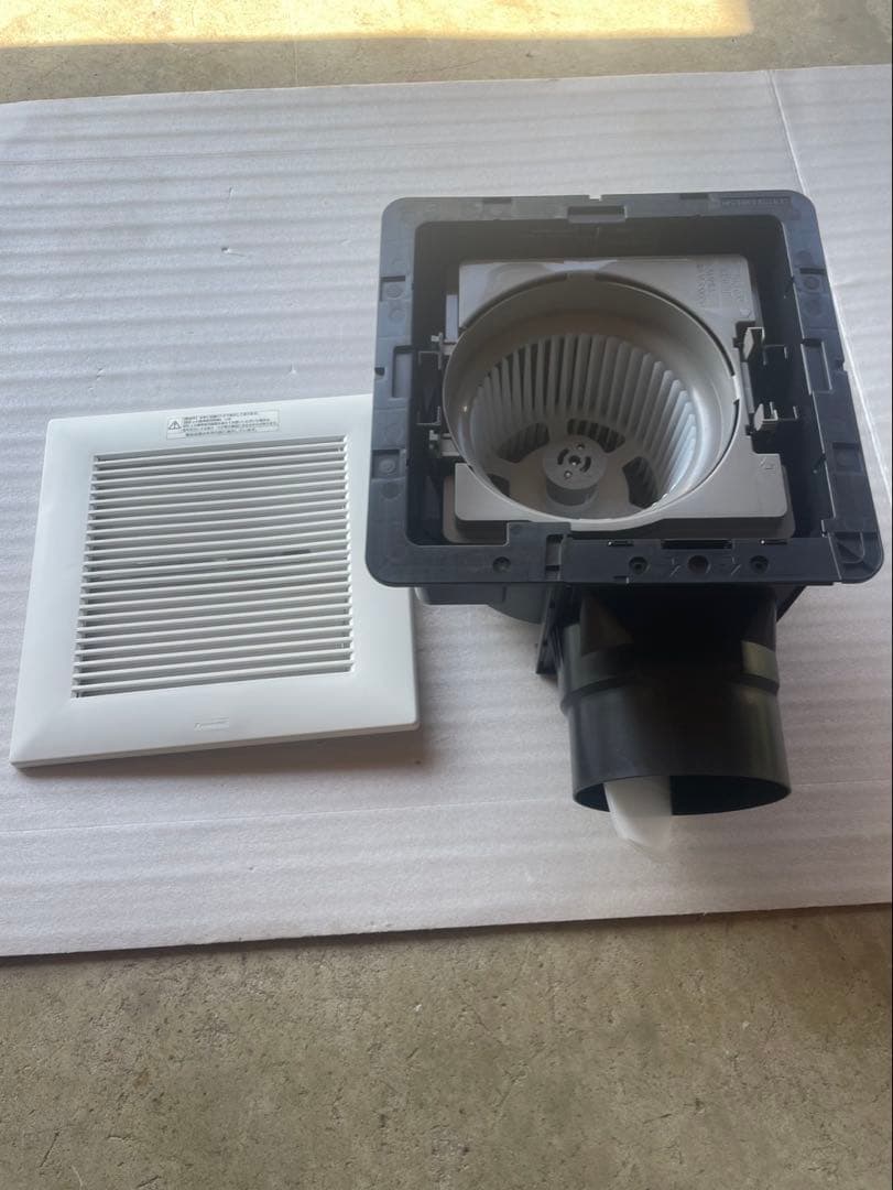 未使用Panasonic 天井埋込形換気扇 FY-27C7