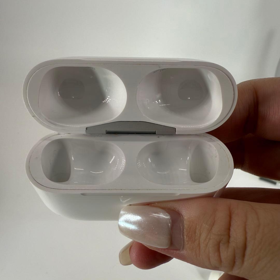 正規品 Apple airpods pro2 第二世代 USB-C 純正 本体