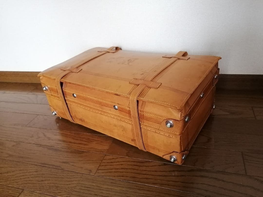 ヴィンテージレザー トランク 中型