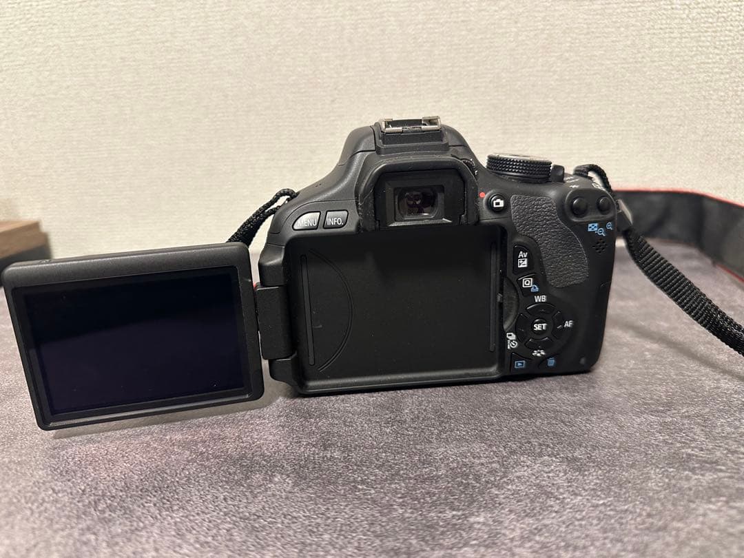 Canon デジタル一眼レフカメラ EOS Kiss X5