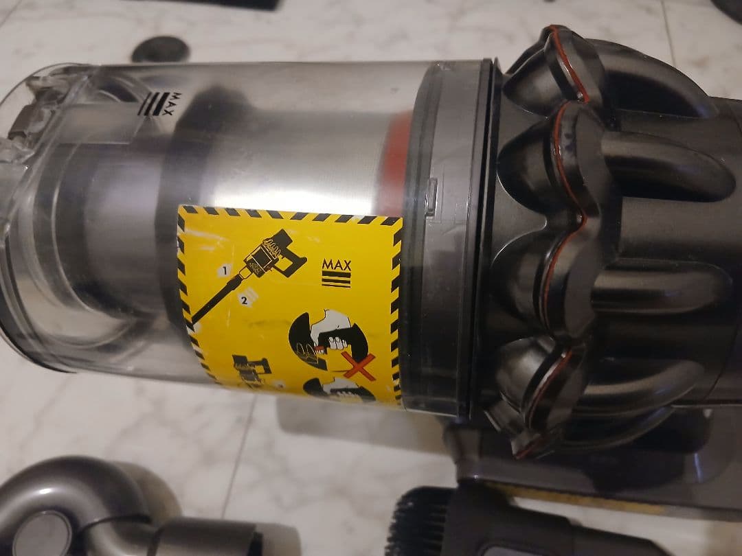 真*い様 Dyson V10 sv12本体＋ソフトローラーヘッド 他付属品 動作