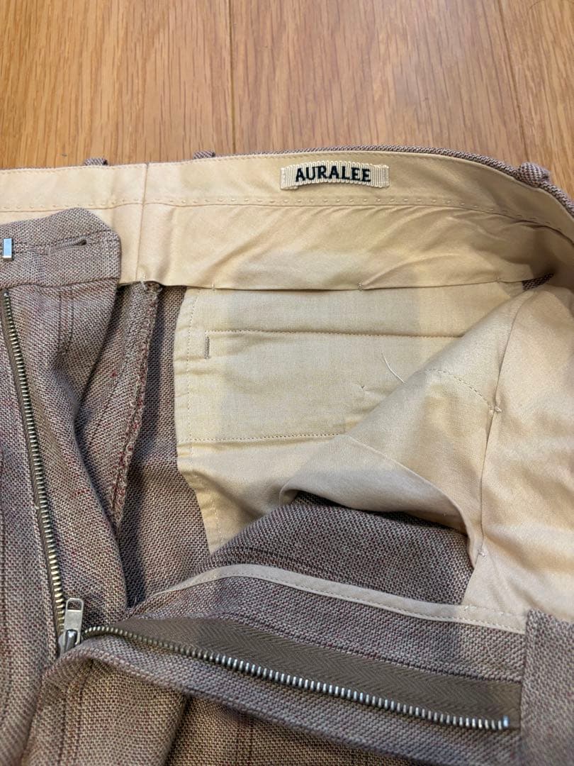 パンツ AURALE LINEN WOOL SILK SHARK SKIN SLACKS