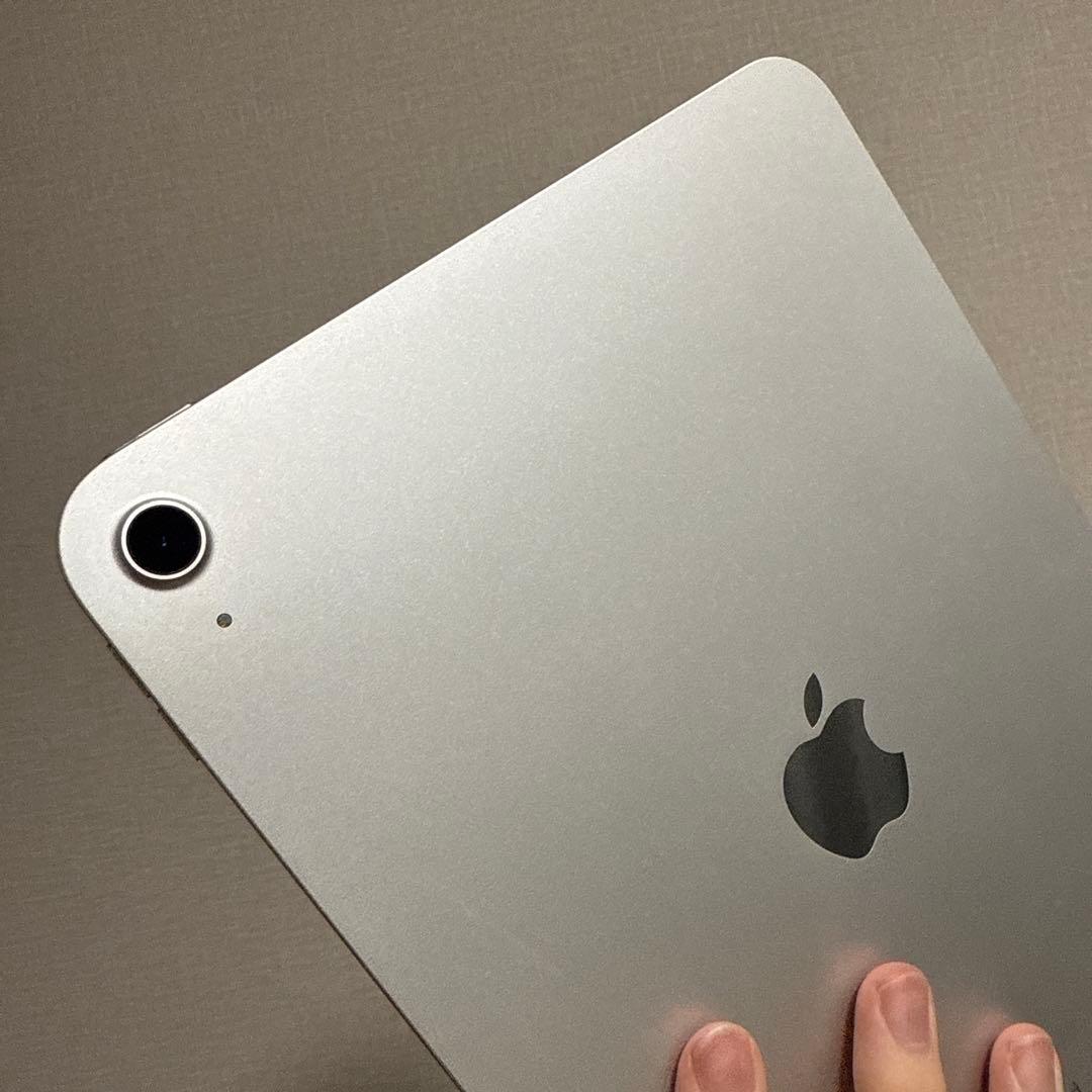 iPad 10世代 シルバー iPad 本体 薄型