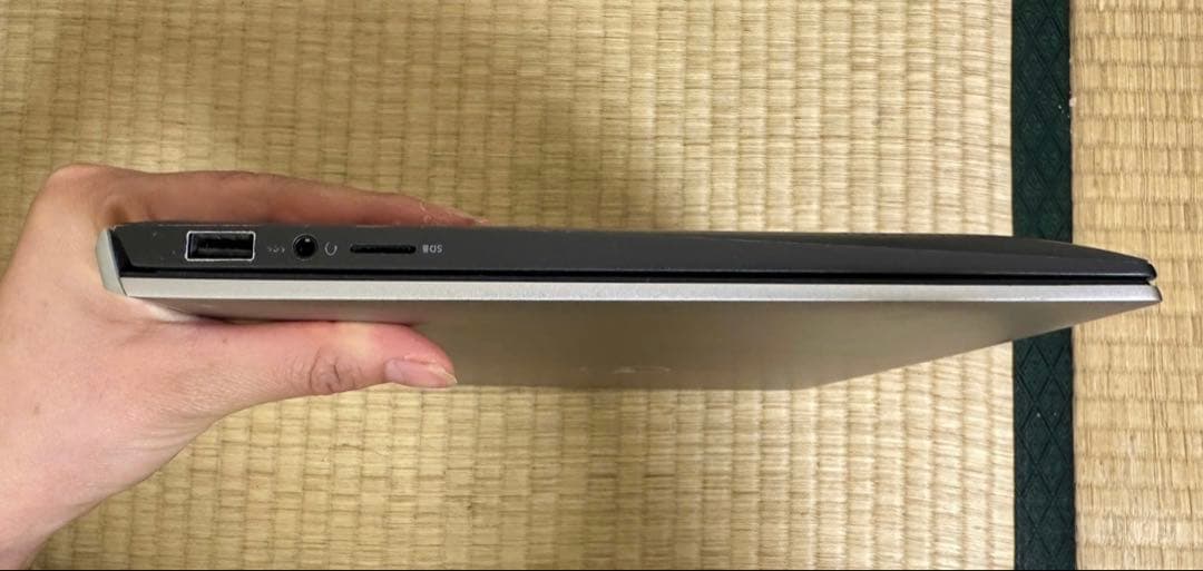 Dell Vostro 5301. Core i5-1135g7.メモリ 8gb