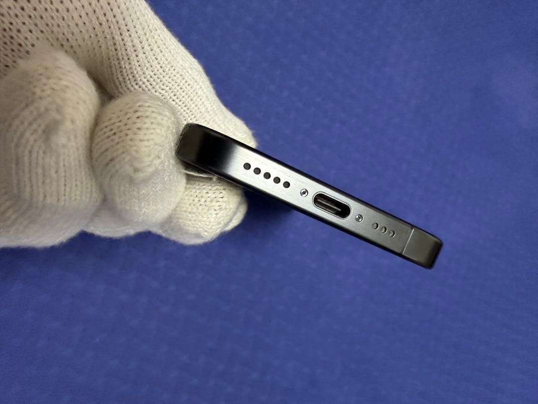 Apple iPhone 15 pro 256GBブラック 本体