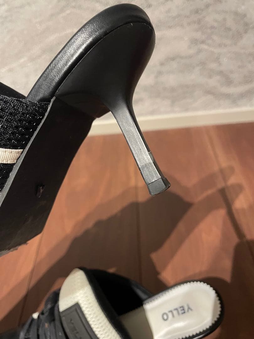 YELLO MONO SNEAKER MULES ブラック/ホワイト L