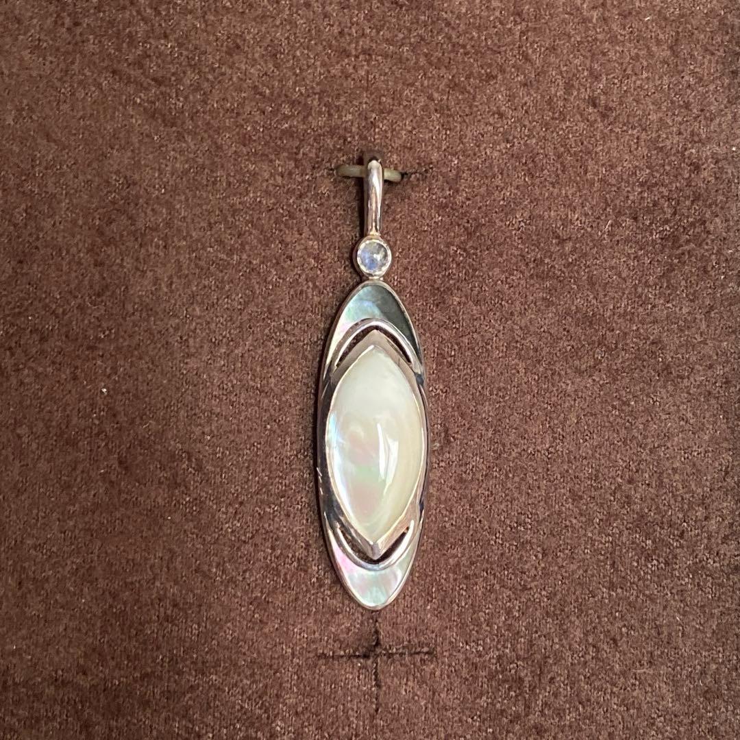 n*e様 美品 agete シルバーシェルチャーム