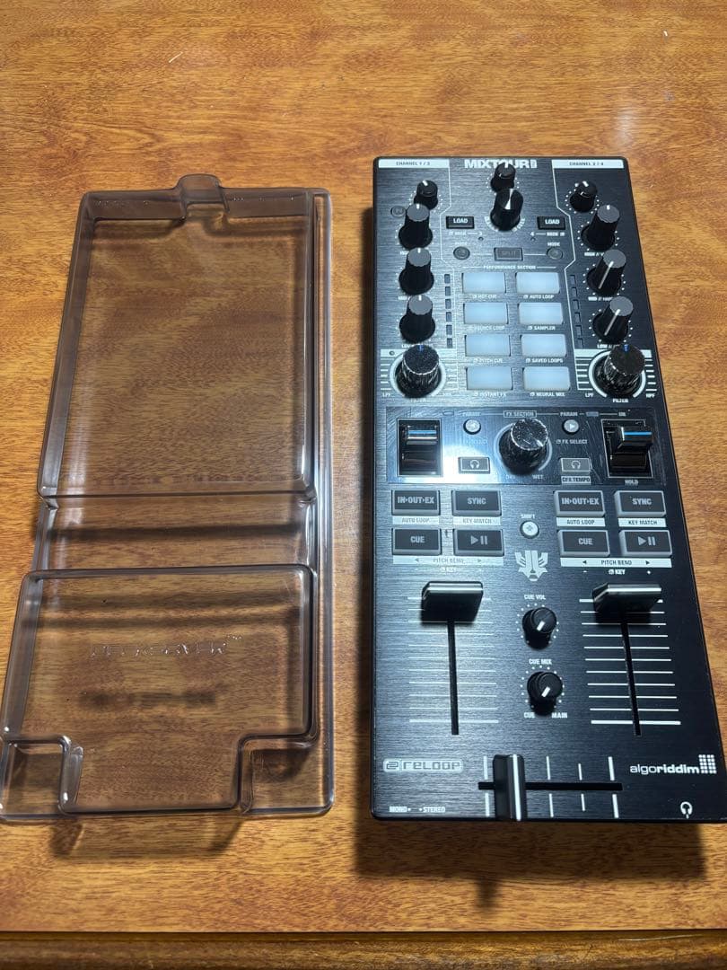 Reloop Mixtour Pro & DECKSAVER+20W充電器