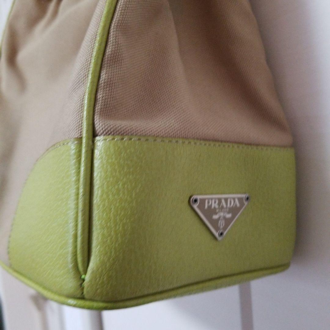 PRADA バケットバッグ ベージュ/ライム