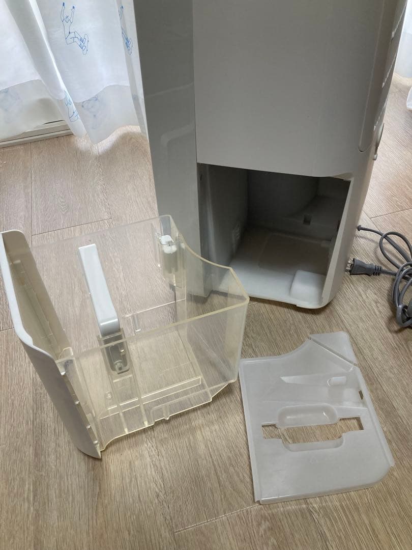 チュン様【ほぼ未使用品】SHARP CV-L120-W プラズマクラスター除湿機