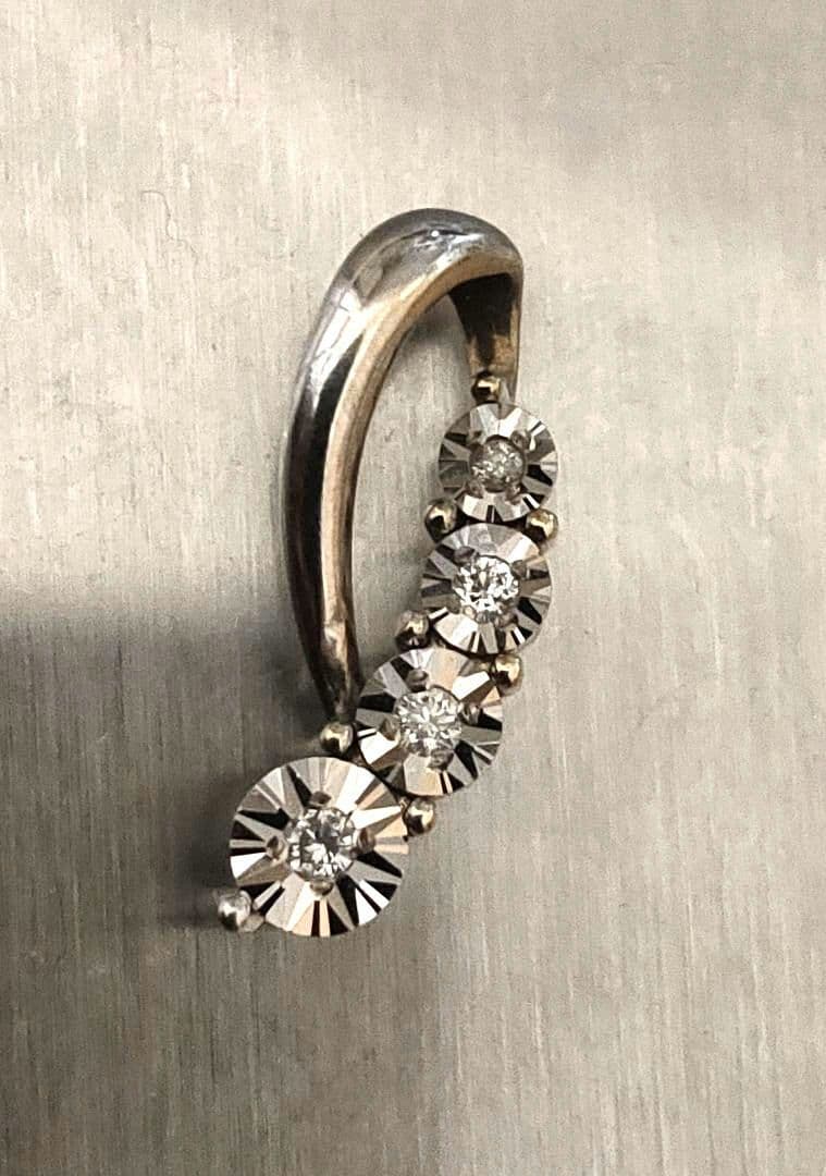 ジュエリーツツミ k10 ペンダントトップ 0,8ｇ