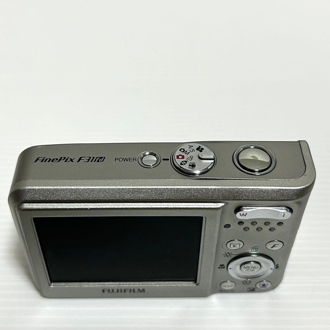 Fujifilm FinePix F31fd シルバー オールドコンデジ