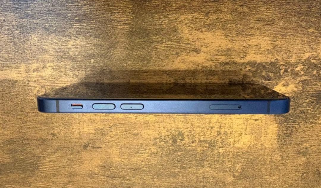 Apple iPhone 12 ディープブルー（紺色）