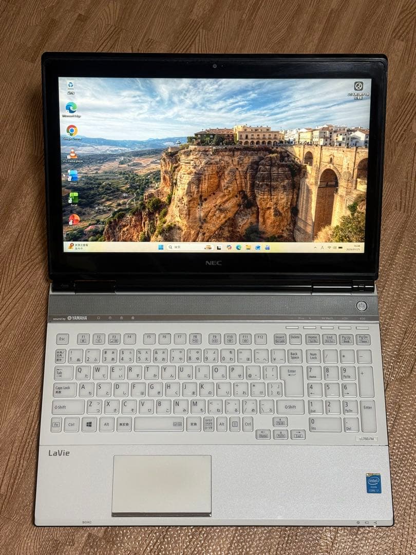 NEC/i7/16GB/SSD256/Office/Win11/タッチパネル