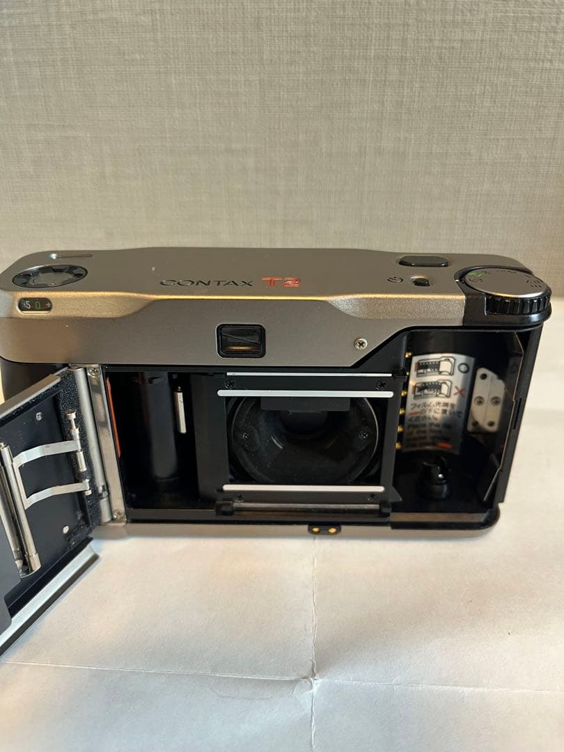 と*ー様 【動作確認済】CONTAX T2 コンタックス コンパクトフィルムカメ