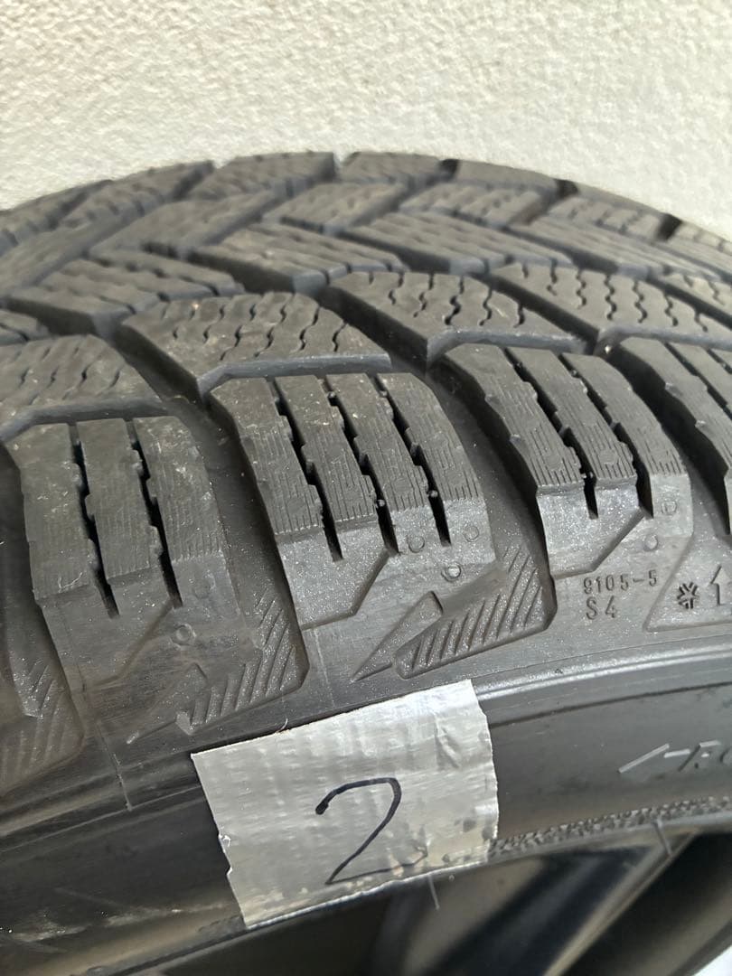 Mini R60 205/55R17ミシュラン スタッドレスタイヤセット