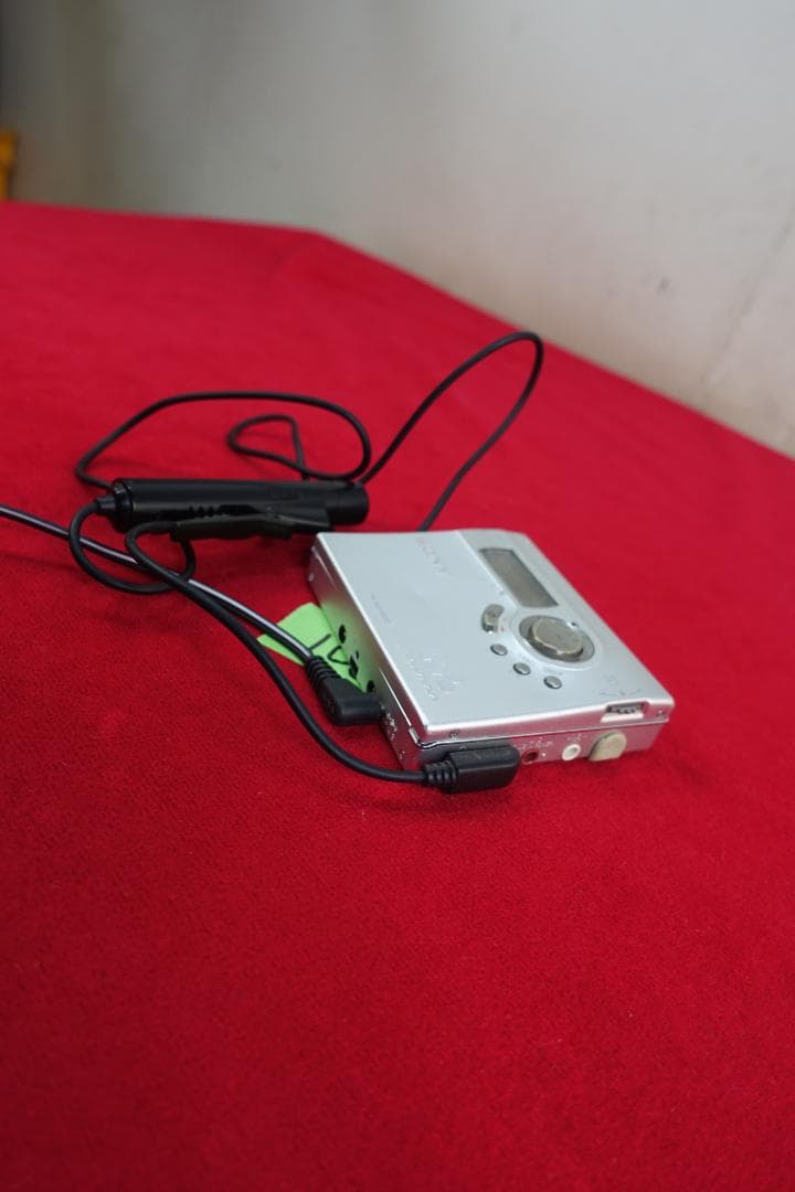 108：SONY　MZ-N920　ポータブルMDプレーヤー　ジャンク品