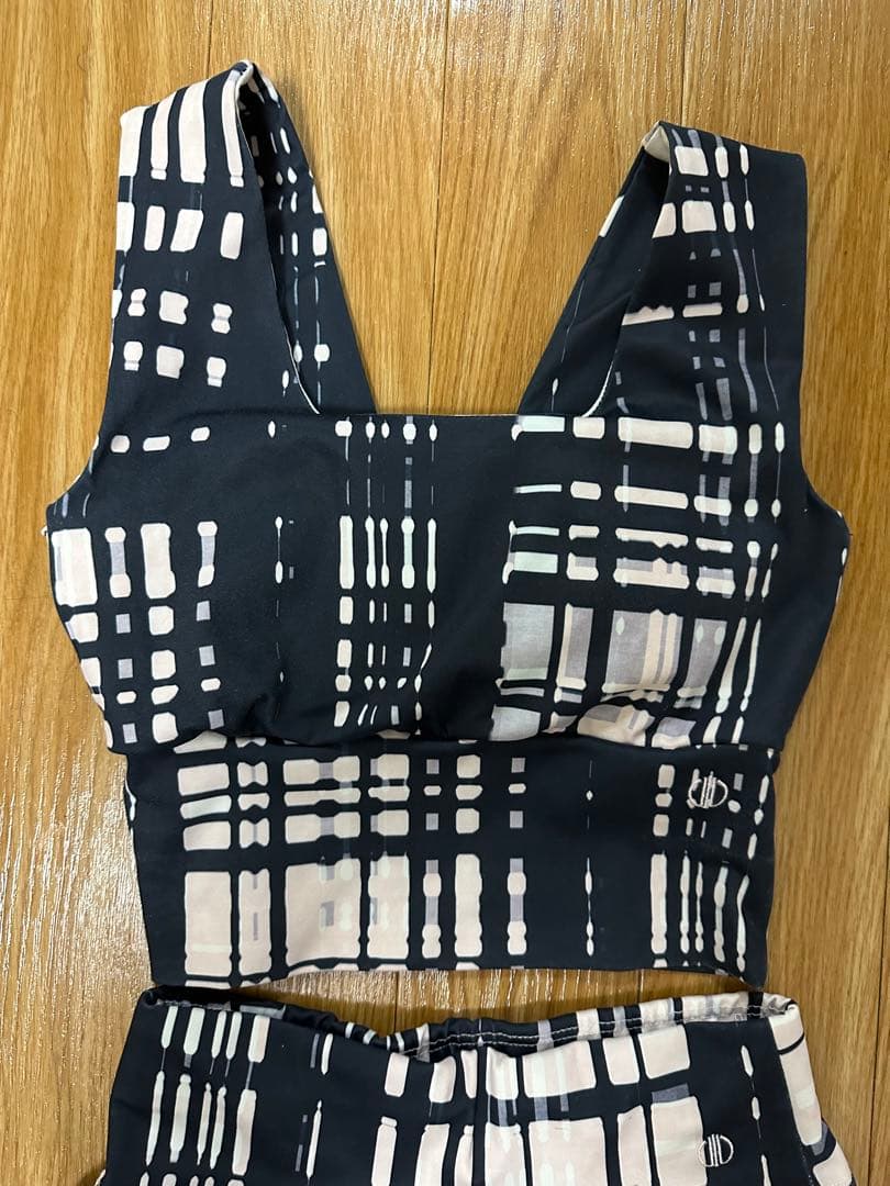 LITHEE ネイビーとホワイトのチェック柄 ヨガウェア