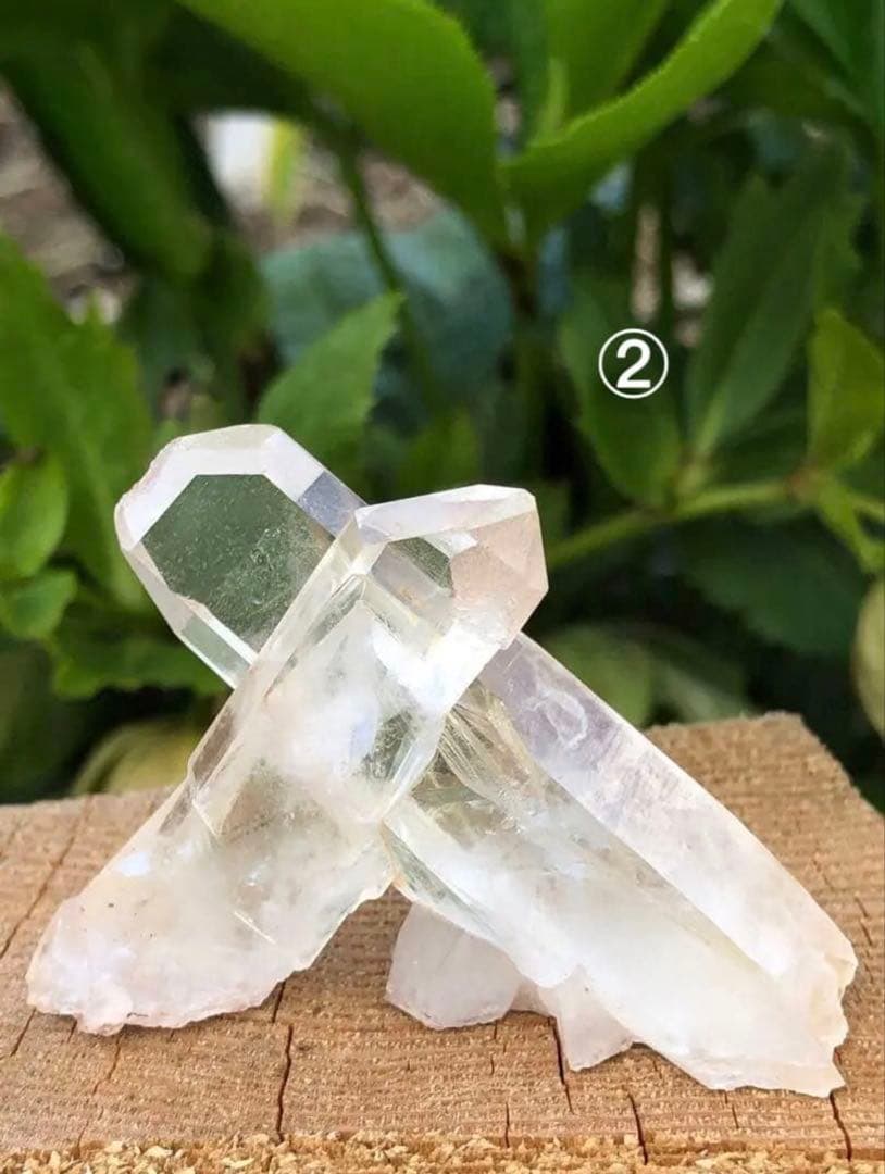❤️ ✳買い得　レア形　虹入り　2点　透明度抜群の水晶柱　ヒマラヤクラスター