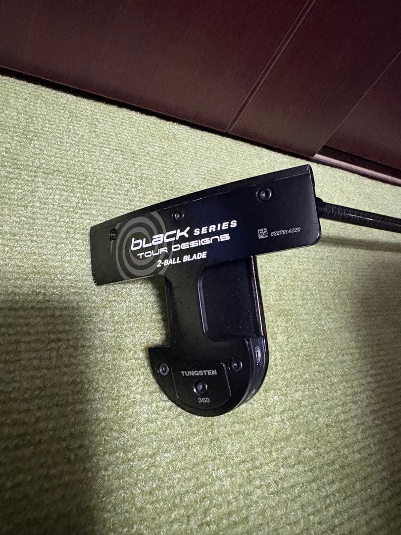 じ*い様 ODYSSEY black series 2-ball blade パ