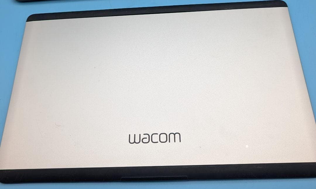 ワコム Wacom Cintiq 13HD DTK-1301/K0