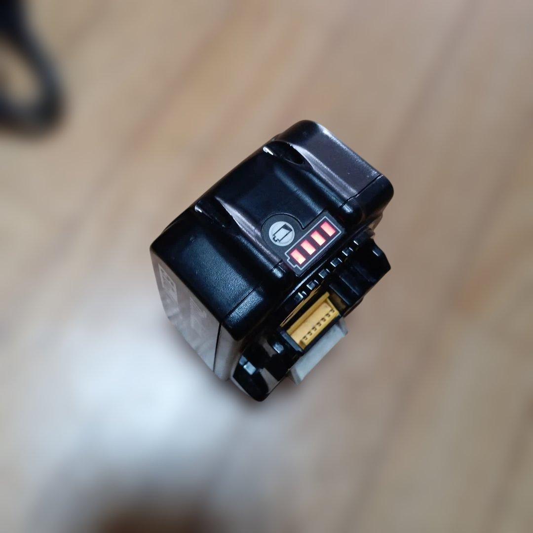 マキタ18V充電式クリーナCL181FD 純正バッテリー、充電器、サイクロン付