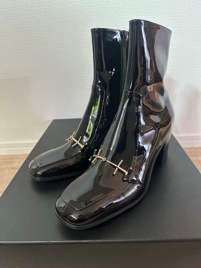 専用SAINT LAURENT PARIS 23SS ホースビットパテントブーツ