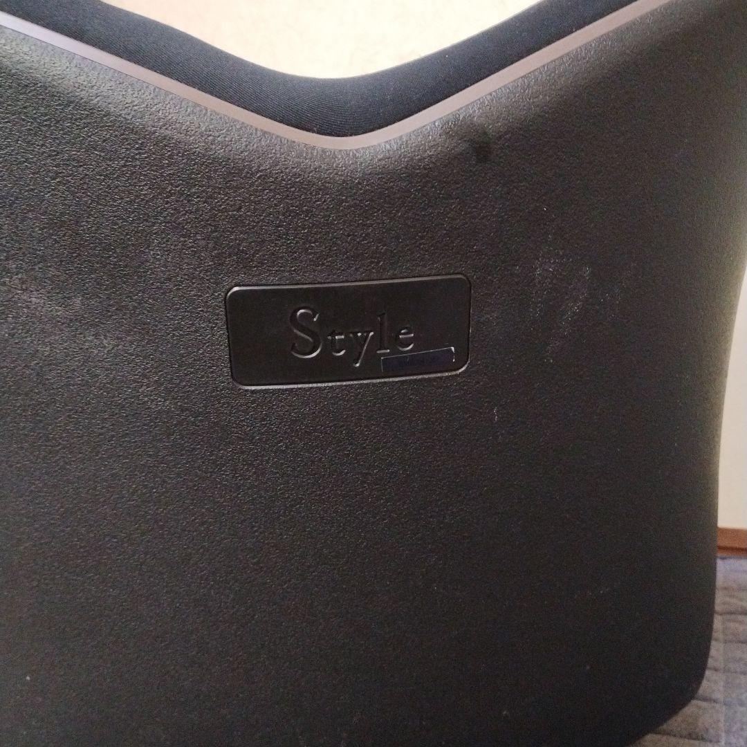 Style 骨盤・姿勢矯正クッション ブラック