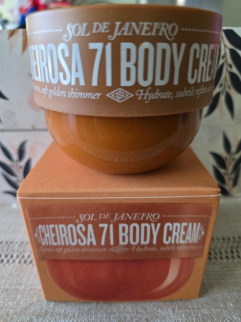 ボディクリーム Sol De Janeiro 71