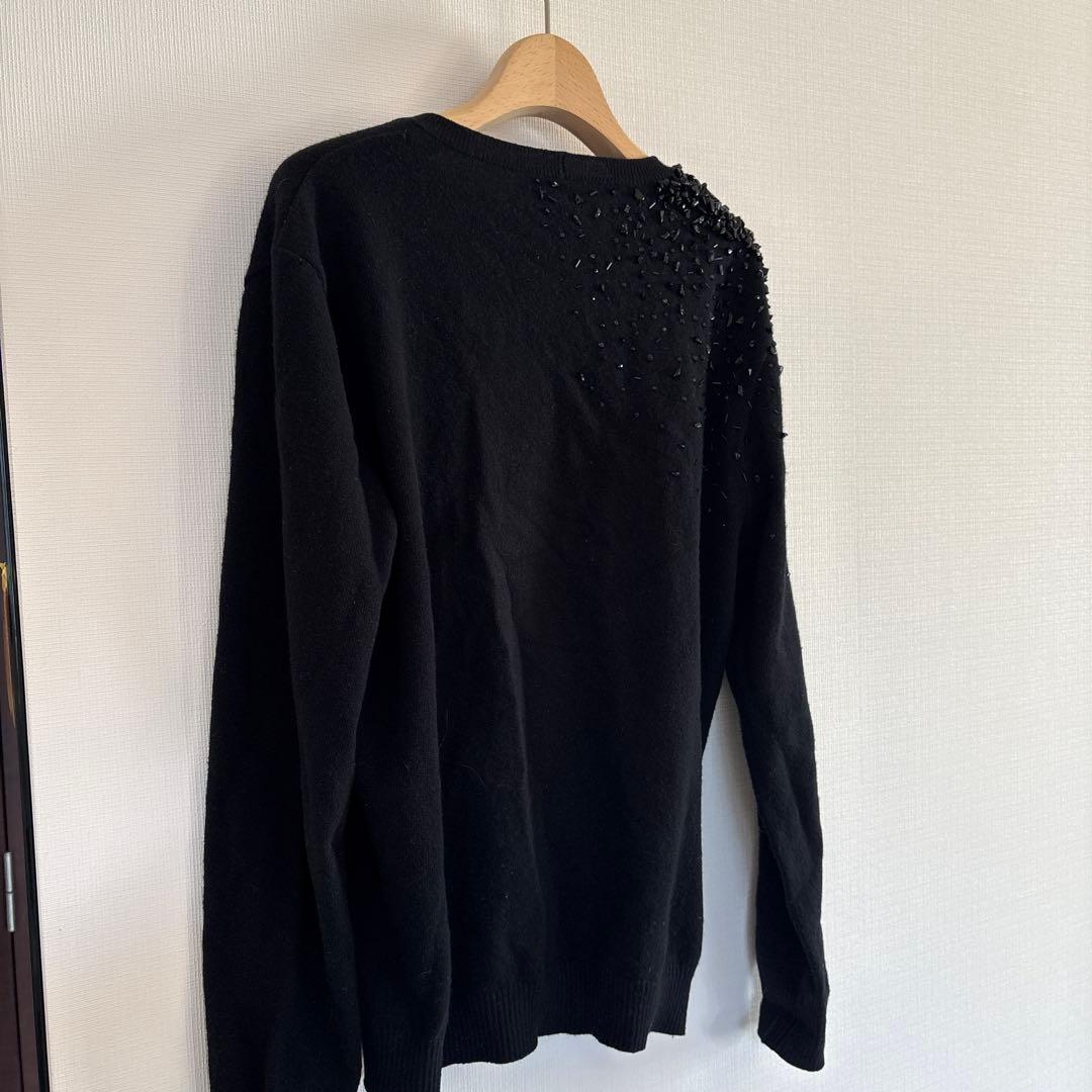 N°21 ビーズ装飾 ブラックニットセーター