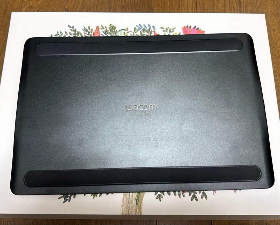 Wacom Intuos Pro ペンタブレット本体 PTH-660
