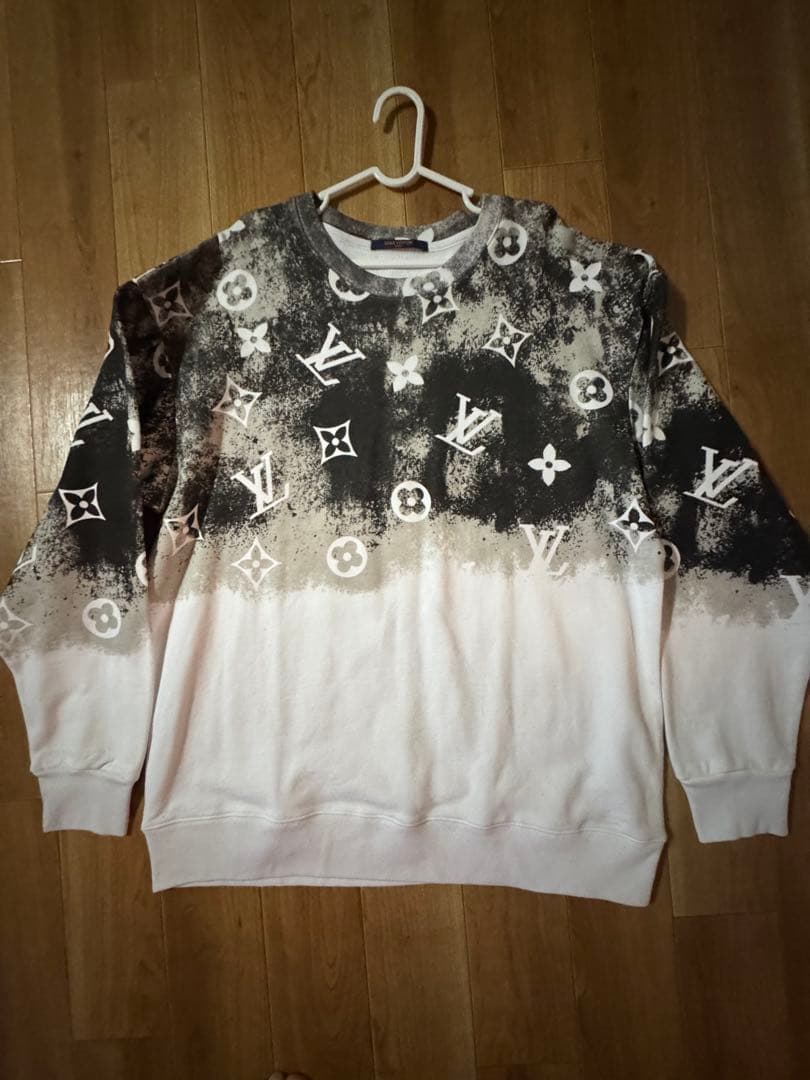LOUIS VUITTON ロゴ スウェット